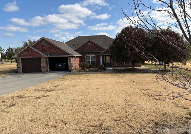 Homes for sale in Cushing, OK | 1001 Country Club, Cushing, OK 74023 | MLS# 2617997