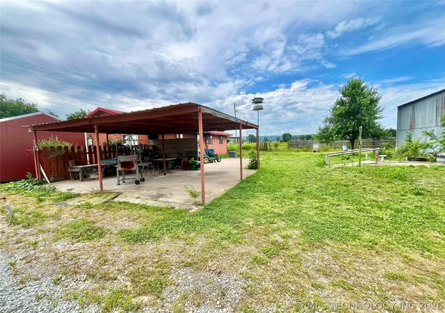 Photo 3 of Single family home for sale at 515 SW Highway 2, Wilburton, OK 74578 | MLS# 2618000 | Listing updated on 2026-08-20