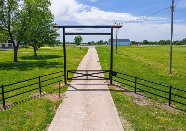 2nd image of 139172 State Hwy 82, Tahlequah, OK 74464 | MLS# 2617863