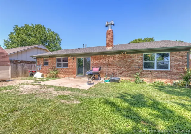 29th image of 12002 E 39th St, Tulsa, OK 74146 | MLS# 2617836