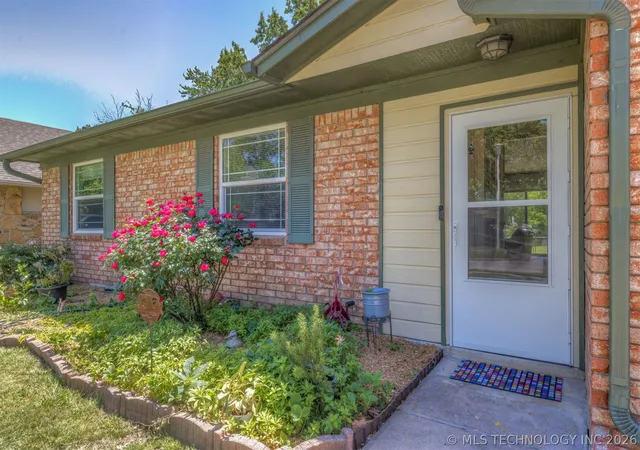 3rd image of 12002 E 39Th St, Tulsa, OK 74146 | MLS# 2617836