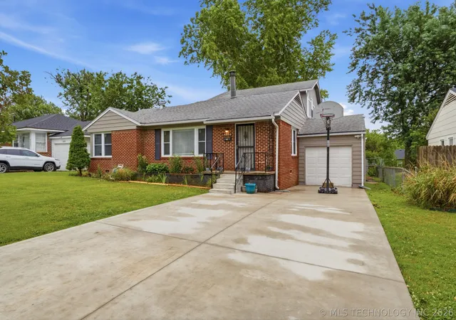3rd image of 4218 E 25Th St, Tulsa, OK 74114 | MLS# 2618014