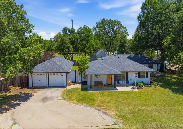Photo 3 of Single family home for sale at 205 N Jardot Rd, Stillwater, OK 74075 | MLS# 2617892 | Listing updated on 2026-08-22