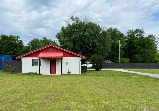 Homes for sale in Okemah, OK | 818 N 7th, Okemah, OK 74859 | MLS# 2618031