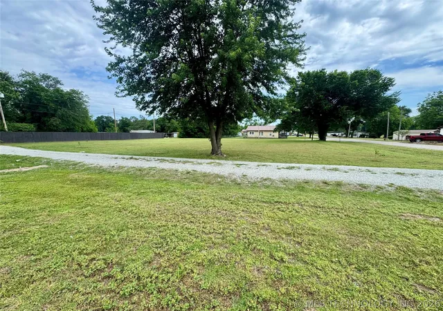 Homes for sale in Okemah, OK | 818 N 7Th, Okemah, OK 74859 | MLS# 2618031