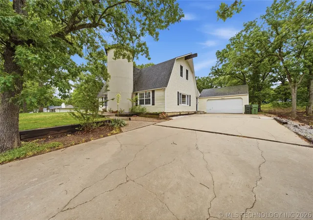 Photo 3 of Single family home for sale at 4212 W Stonehenge Dr, Cleveland, OK 74020 | MLS# 2618065 | Listing updated on 2026-08-23