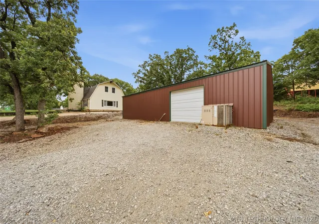 Photo 3 of Single family home for sale at 4212 W Stonehenge Dr, Cleveland, OK 74020 | MLS# 2618065 | Listing updated on 2026-08-23