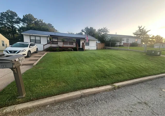 2nd image of 905 Forest Dr, Sand Springs, OK 74063 | MLS# 2618066