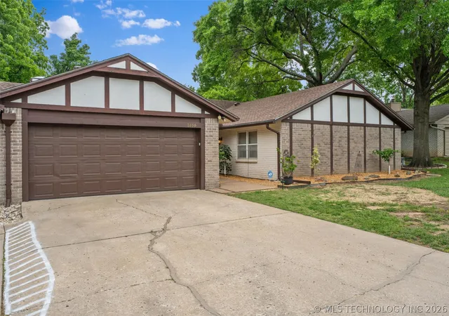 31st image of 1555 Pecan Pl, Bartlesville, OK 74003 | MLS# 2615566