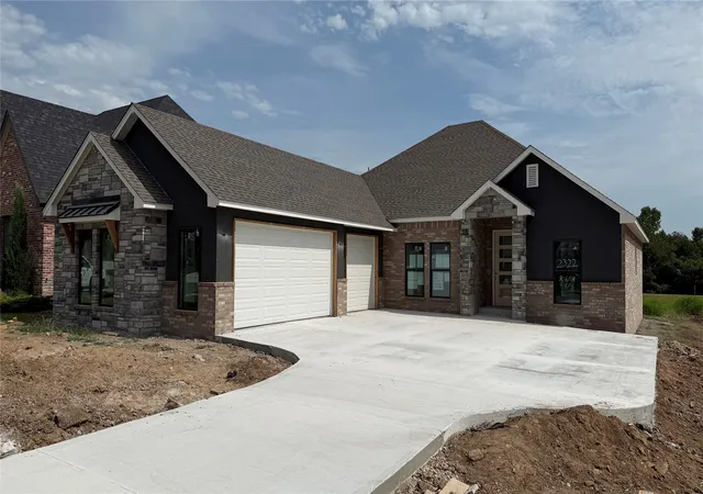2nd image of 2322 E 134th Cir, Bixby, OK 74008 | MLS# 2618077