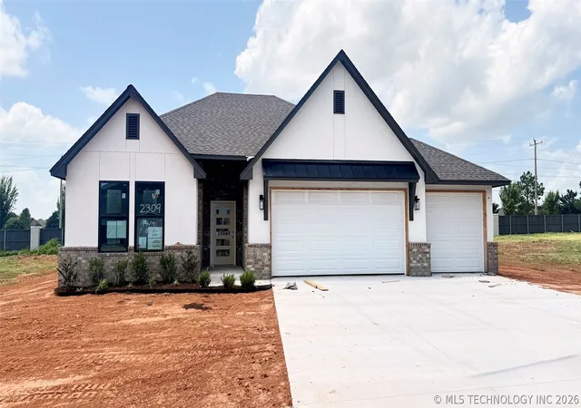 Homes for sale in Jenks, OK | 2309 E 134th Cir, Jenks, OK 74008 | MLS# 2618078