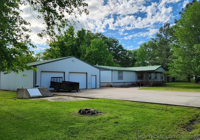 Homes for sale in Grove, OK | 25131 S 604 Rd, Grove, OK 74344 | MLS# 2618048