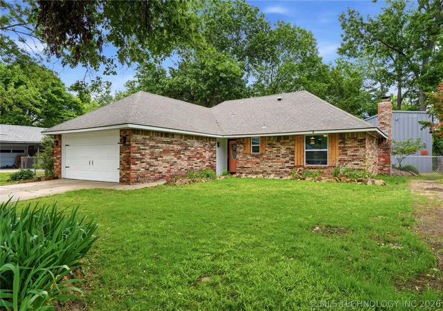 Homes for sale in Fort Gibson, OK | 320 S Meigs St, Fort Gibson, OK 74434 | MLS# 2617889