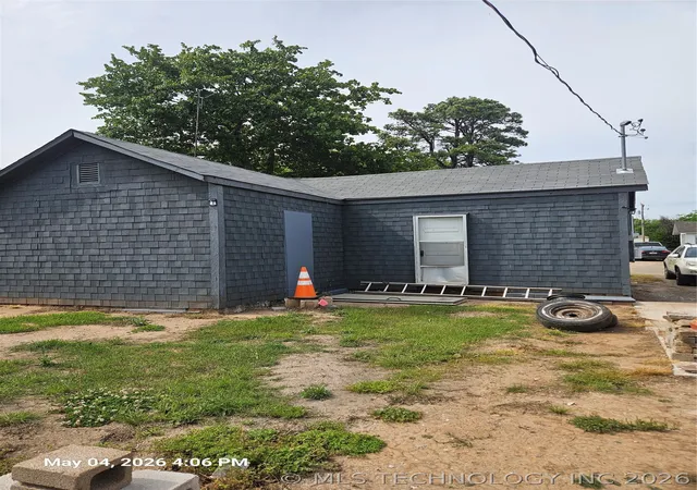 Photo 3 of Single family home for sale at 719 E 2nd Street, Cushing, OK 74023 | MLS# 2618119 | Listing updated on 2026-08-25