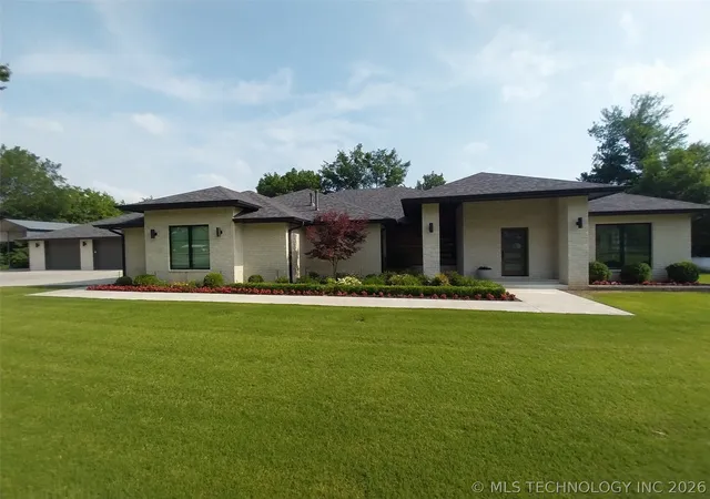 Homes for sale in Catoosa, OK | 15670 E Newton St, Catoosa, OK 74116 | MLS# 2618128