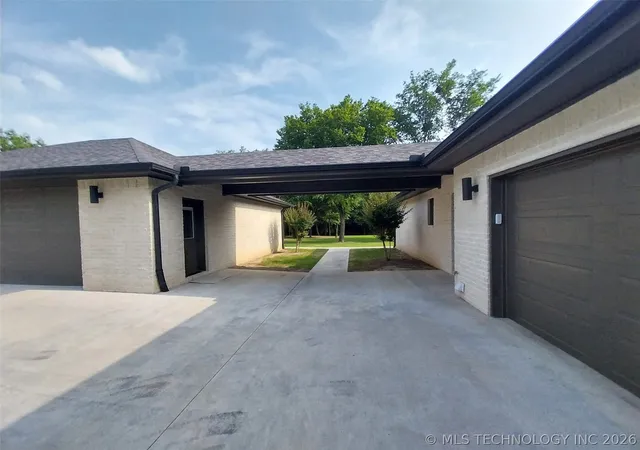 Homes for sale in Catoosa, OK | 15670 E Newton St, Catoosa, OK 74116 | MLS# 2618128