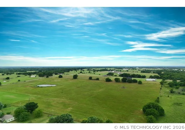 Homes for sale in Oologah, OK | 12 E 420 Rd, Oologah, OK 74053 | MLS# 2618163