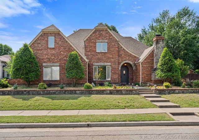 Photo 3 of Sale Pending at 2508 Kingston Dr, Bartlesville, OK 74006 | MLS# 2617935 | Listing updated on 2026-10-05