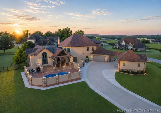 Homes for sale in Broken Arrow, OK | 6908 S 310th Ave, Broken Arrow, OK 74014 | MLS# 2617962