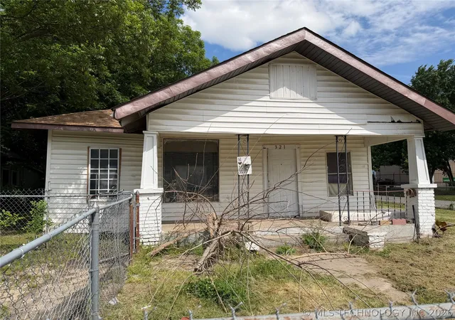 Homes for sale in Okmulgee, OK | 321 S Taft Ave, Okmulgee, OK 74447 | MLS# 2618233