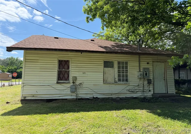 Homes for sale in Okmulgee, OK | 321 S Taft Ave, Okmulgee, OK 74447 | MLS# 2618233