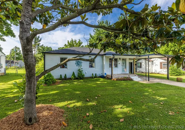 Photo 3 of Sale Pending at 213 E Falletti Ave, Claremore, OK 74017 | MLS# 2618194 | Listing updated on 2026-09-01