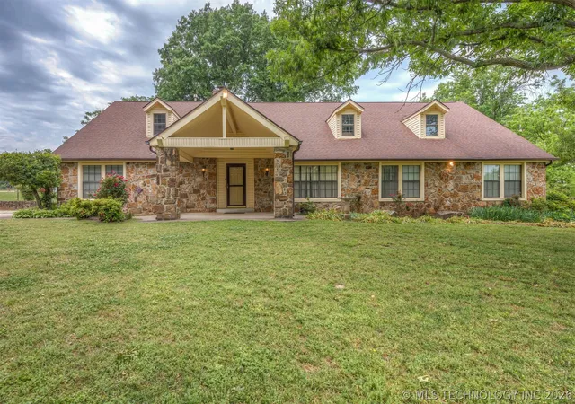 Photo 1 of Single family home for sale at 610 N 177th East Ave, Catoosa, OK 74015 | MLS# 2618187 | Listing updated on 2026-08-27