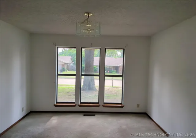 Homes for sale in Jenks, OK | 11387 S Date St, Jenks, OK 74037 | MLS# 2618294