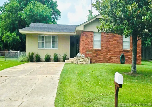 Homes for sale in Ada, OK | 908 W 23rd, Ada, OK 74820 | MLS# 2618137