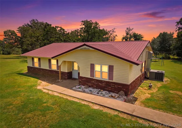 3rd image of 472916 E 705 Rd, Westville, OK 74965 | MLS# 2618315