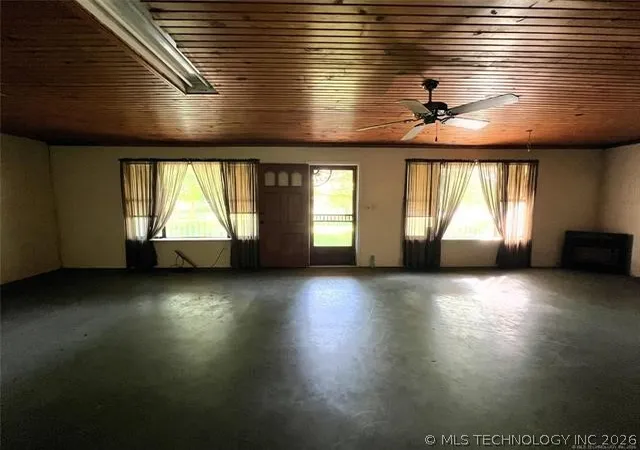 Photo 4 of Single family home for sale at 23243 Spicer, Shady Point, OK 74956 | MLS# 2618327 | Listing updated on 2026-08-20