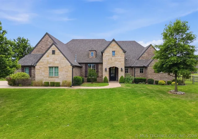 Homes for sale in Owasso, OK | 19746 E 70th St, Owasso, OK 74055 | MLS# 2618346