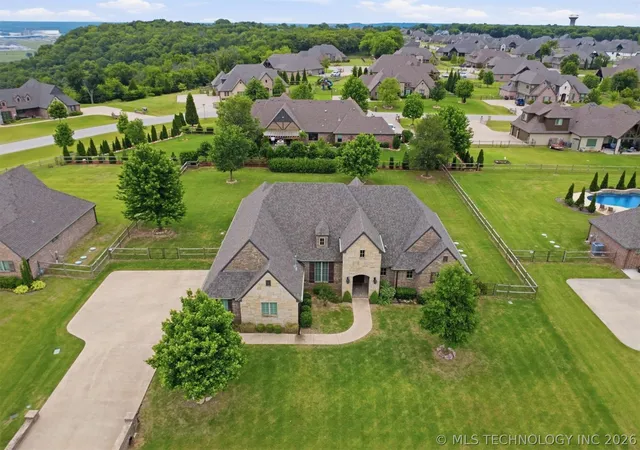 Homes for sale in Owasso, OK | 19746 E 70Th St, Owasso, OK 74055 | MLS# 2618346