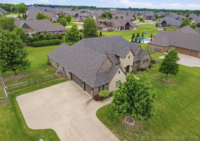 Homes for sale in Owasso, OK | 19746 E 70Th St, Owasso, OK 74055 | MLS# 2618346