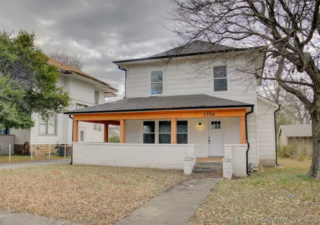 Photo 2 of Single family home for sale at 1106 E 6th Street, Okmulgee, OK 74447 | MLS# 2618347 | Listing updated on 2026-08-20