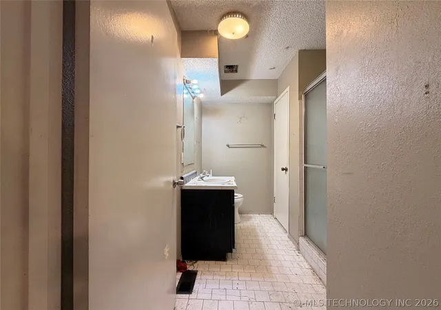 19th image of 2216 E 66th Pl #1805, Tulsa, OK 74136 | MLS# 2618185
