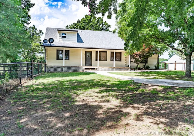 Homes for sale in Bristow, OK | 30668 W Hwy 16, Bristow, OK 74010 | MLS# 2618138