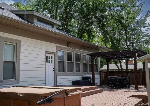 Homes for sale in Ardmore, OK | 333 G St Sw, Ardmore, OK 73401 | MLS# 2618193