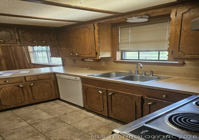 3rd image of 206 N Grand Ave, Mannsville, OK 73447 | MLS# 2618428