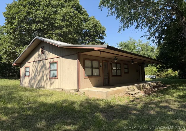 Homes for sale in Dustin, OK | 9420 E 120th Rd, Dustin, OK 74839 | MLS# 2618288