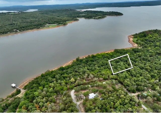1st image of 2 Estates Dr, Canadian, OK 74425 | MLS# 2618519