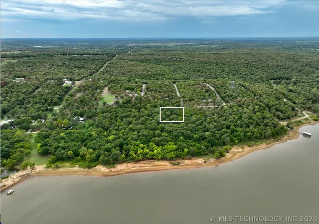 2nd image of 2 Estates Dr, Canadian, OK 74425 | MLS# 2618519