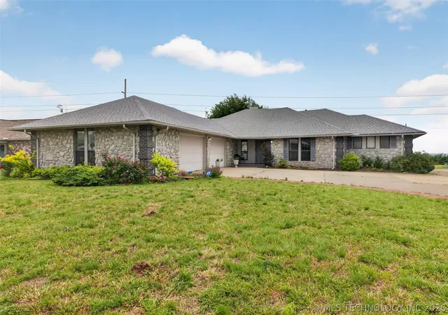 Photo 1 of Sale Pending at 18820 Ridge Rd, Catoosa, OK 74015 | MLS# 2618421 | Listing updated on 2026-07-13