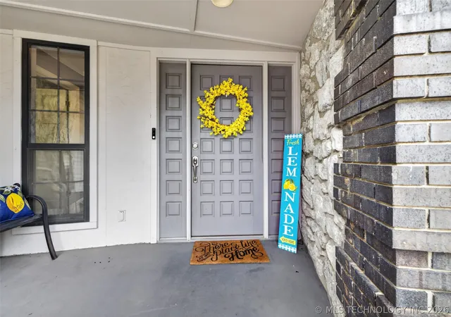 Photo 3 of Sale Pending at 18820 Ridge Rd, Catoosa, OK 74015 | MLS# 2618421 | Listing updated on 2026-07-13
