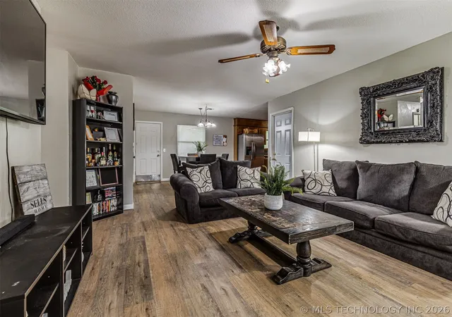 Photo 3 of Single family home for sale at 15505 S 291st Eastavenue, Coweta, OK 74429 | MLS# 2618541 | Listing updated on 2026-08-20