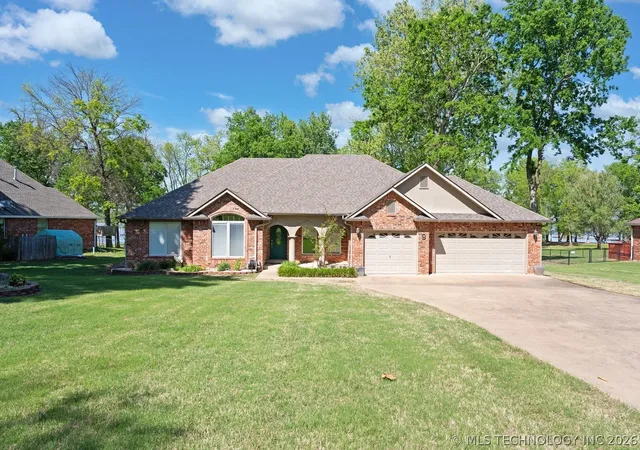 Homes for sale in Afton, OK | 27204 S 125th Hwy #9, Afton, OK 74331 | MLS# 2616552