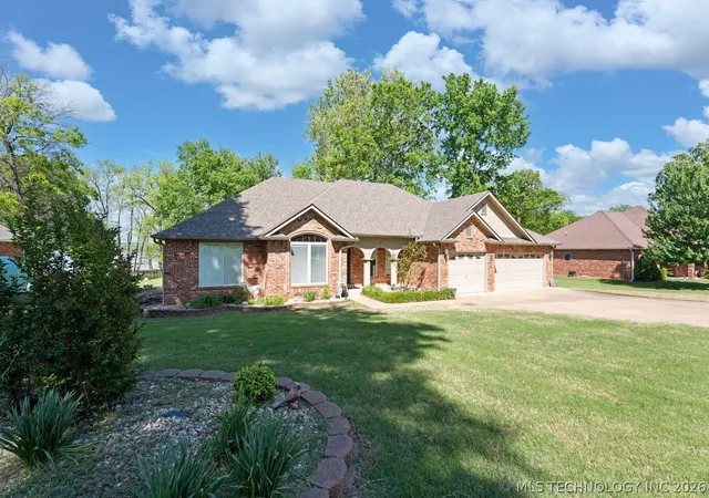 Homes for sale in Afton, OK | 27204 S 125Th Hwy #9, Afton, OK 74331 | MLS# 2616552