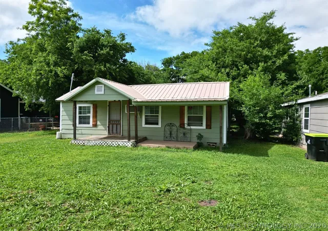 Homes for sale in Ada, OK | 708 W 3Rd, Ada, OK 74820 | MLS# 2618529