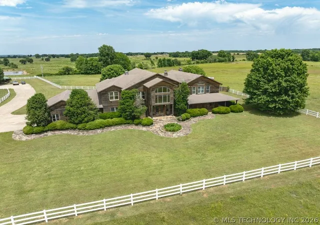 Homes for sale in Porum, OK | 10034 E 233Rd S, Porum, OK 74455 | MLS# 2618511