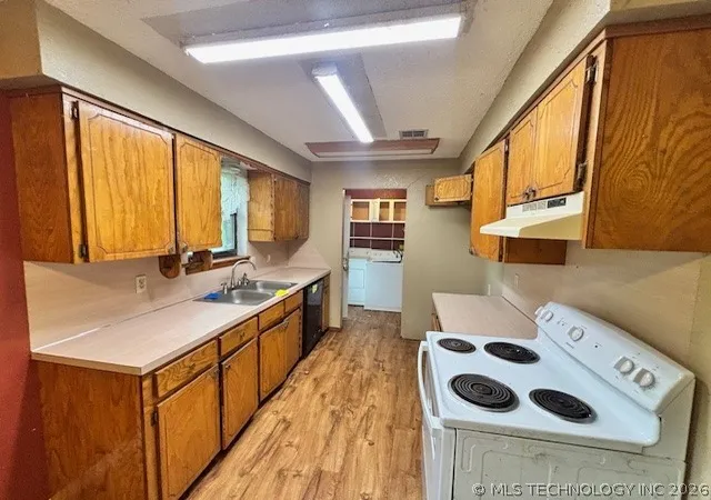Photo 3 of Single family home for sale at 500 NW 2nd Street, Wilburton, OK 74578 | MLS# 2618676 | Listing updated on 2026-08-27